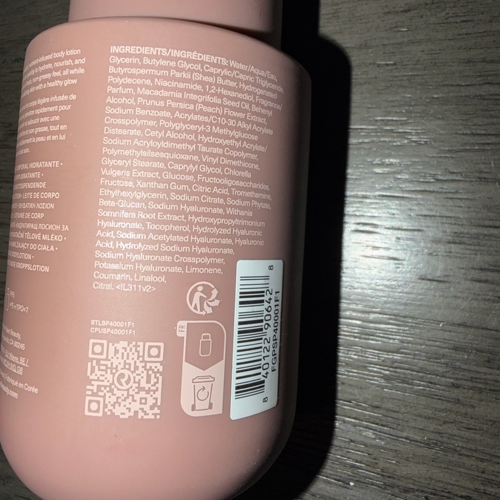 Rare Beauty Fresh Comfort Hydrating Body Lotion - Soft Pink - Picture 3 of 4